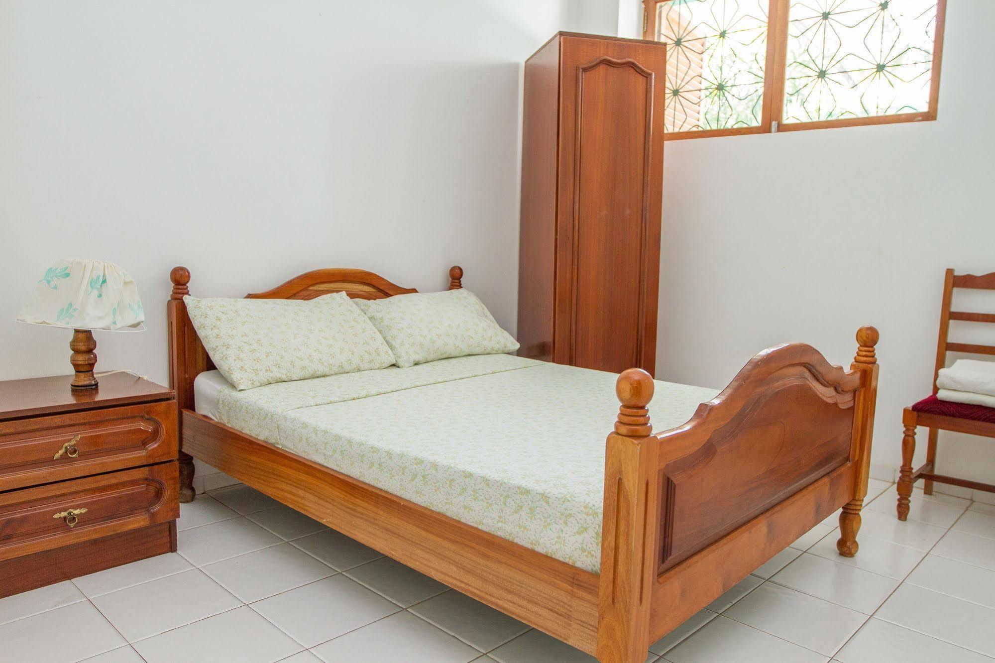 Arla Residential Bed & Breakfast Mindelo Ngoại thất bức ảnh